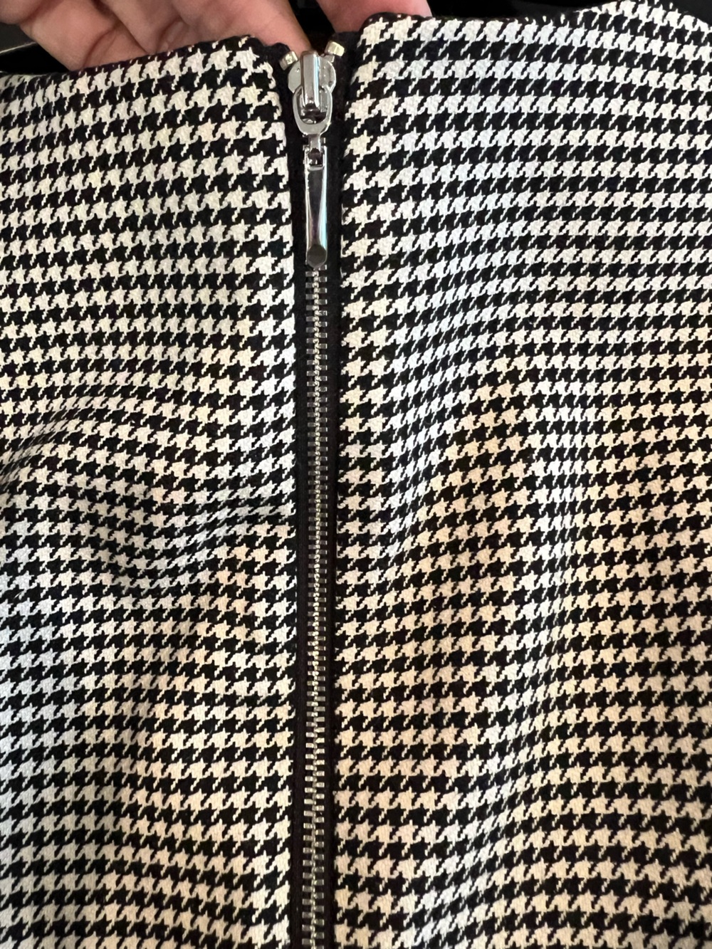 WHBM White House Black Market Houndstooth Sleeveless Top Size 12 EUC - Picture 10 of 12